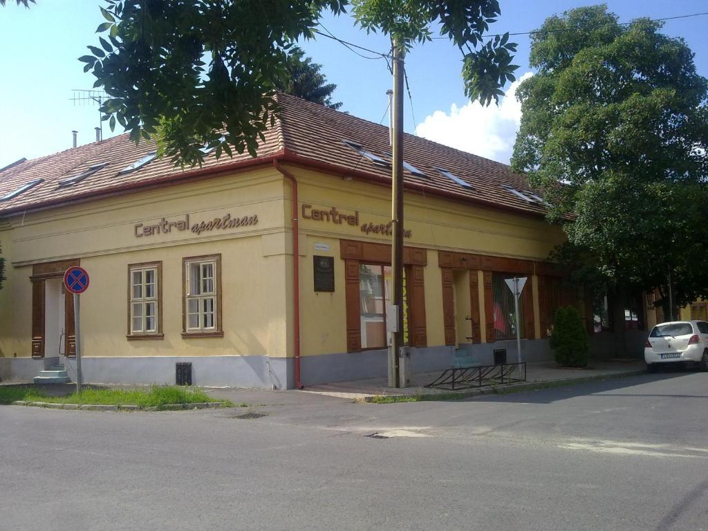 Central Apartman Gyula Room photo